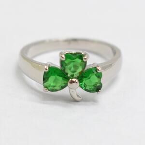 Avon silver tone green rhinestone shamrock clover ring size 8 St. Patrick's Day